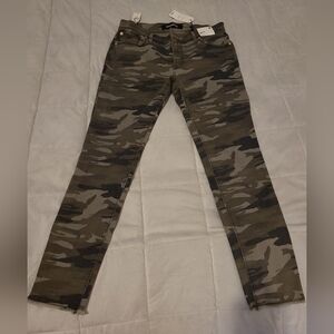 Express, Women's Stretch Ankle Zip Leggings Mid-Rise Size 8 Camo Pants